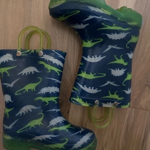 Boy rain boots